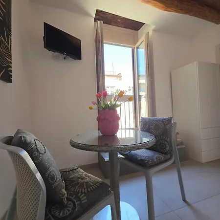 Casa Rubini לינה וארוחת בוקר פסטום